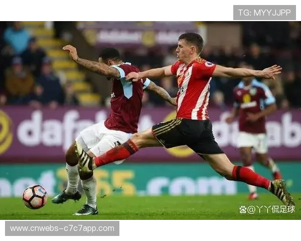 桑德兰在光明球场的恐怖氛围中迎战,抢分成为关键因素 桑德兰在光明球场的恐怖氛围中迎战,抢分成为关键因素