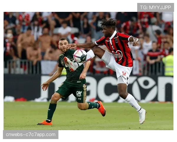 法甲联盟开展反歧视教育活动,足球成为社会包容平台